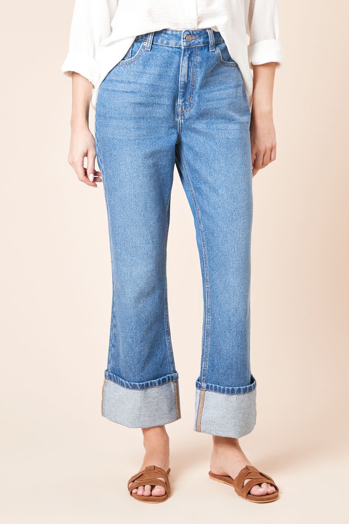 Dorothy Perkins Straight Jean With Turn Up Mid Wash image 2
