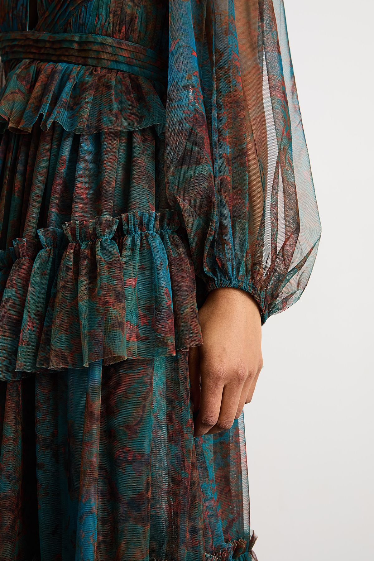 Warehouse Abstract Print Cut Out Gathered Tulle Maxi Dress With Tiers Blue image 4