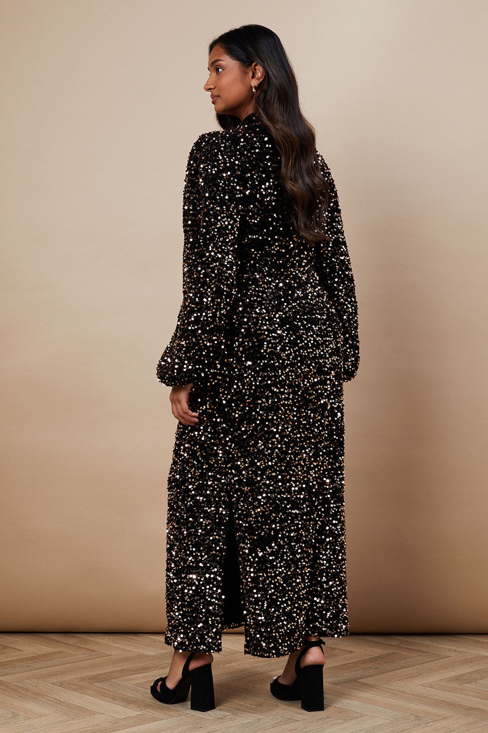 Oasis Occasion Velvet Sequin High Neck Midi Dress Black image 3