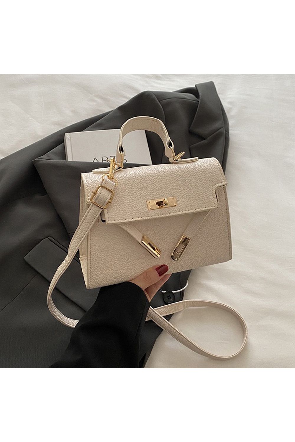 XY London 'Catherine' Women's Small Crossbody Shoulder Handbag image 1