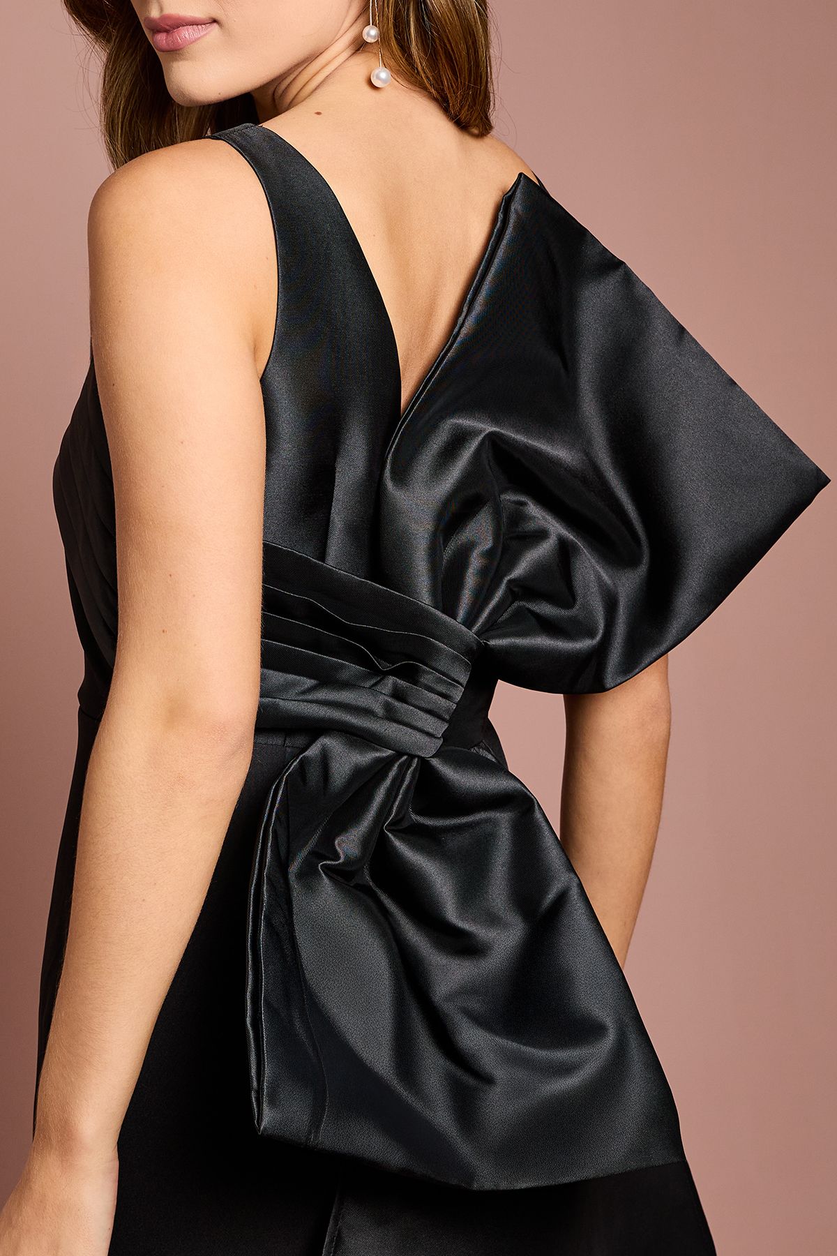 Coast Bow Back Column Maxi Dress Black image 5