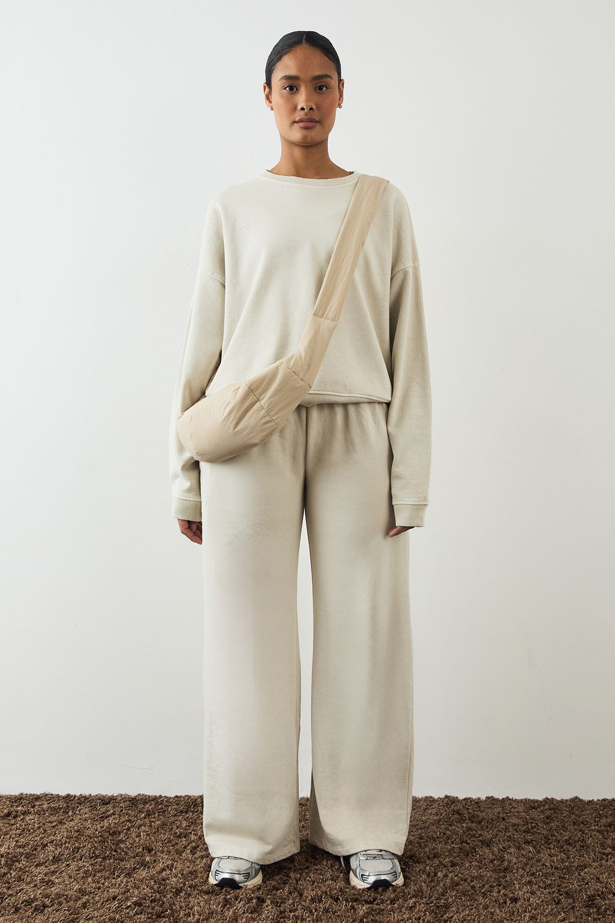 DSGN Studio DSGN Studio Premium Heavyweight Washed Boxy Sweatshirt Ecru image 5