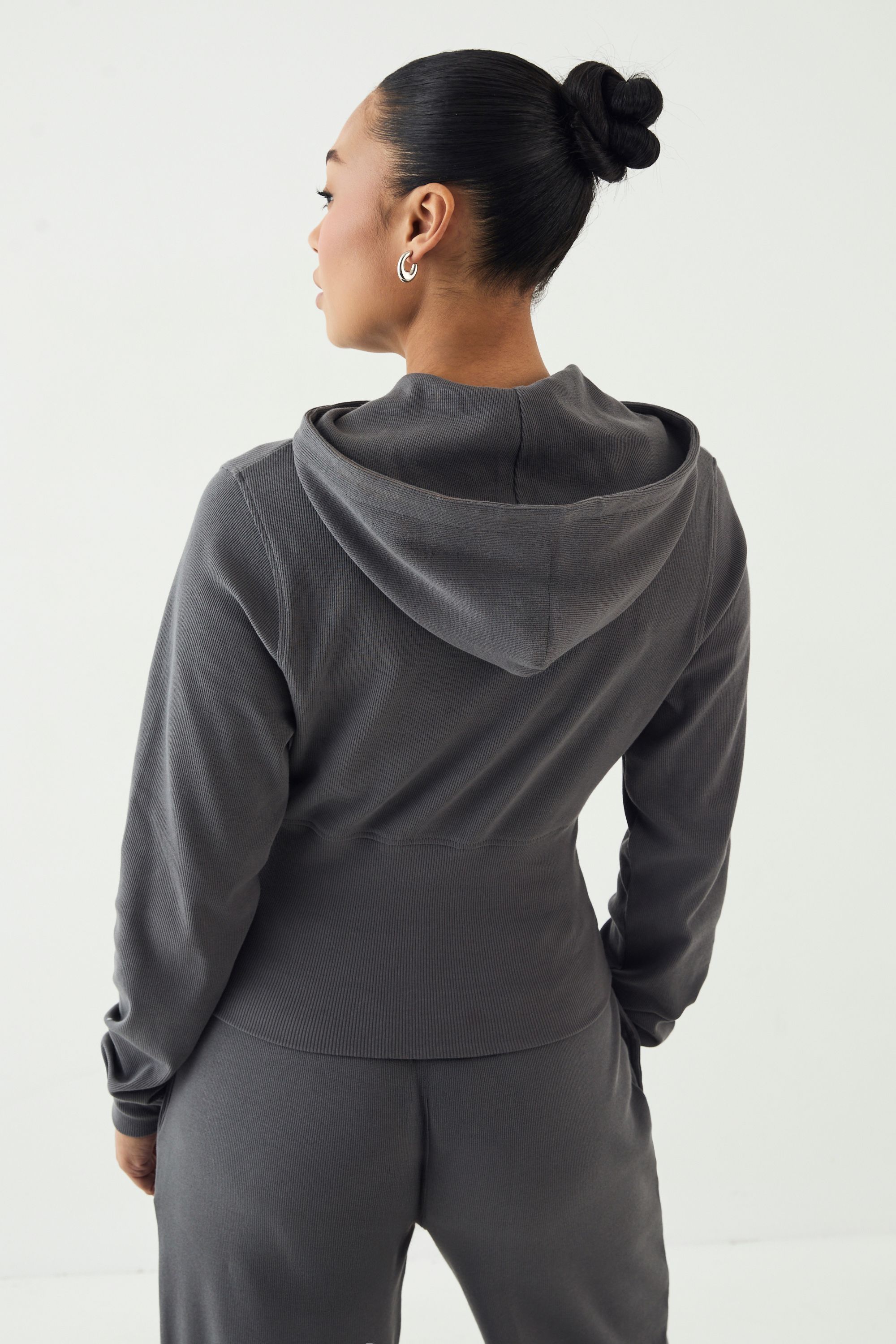 DSGN Studio DSGN Studio Button Through Cinched Hooded Rib Top Charcoal image 2