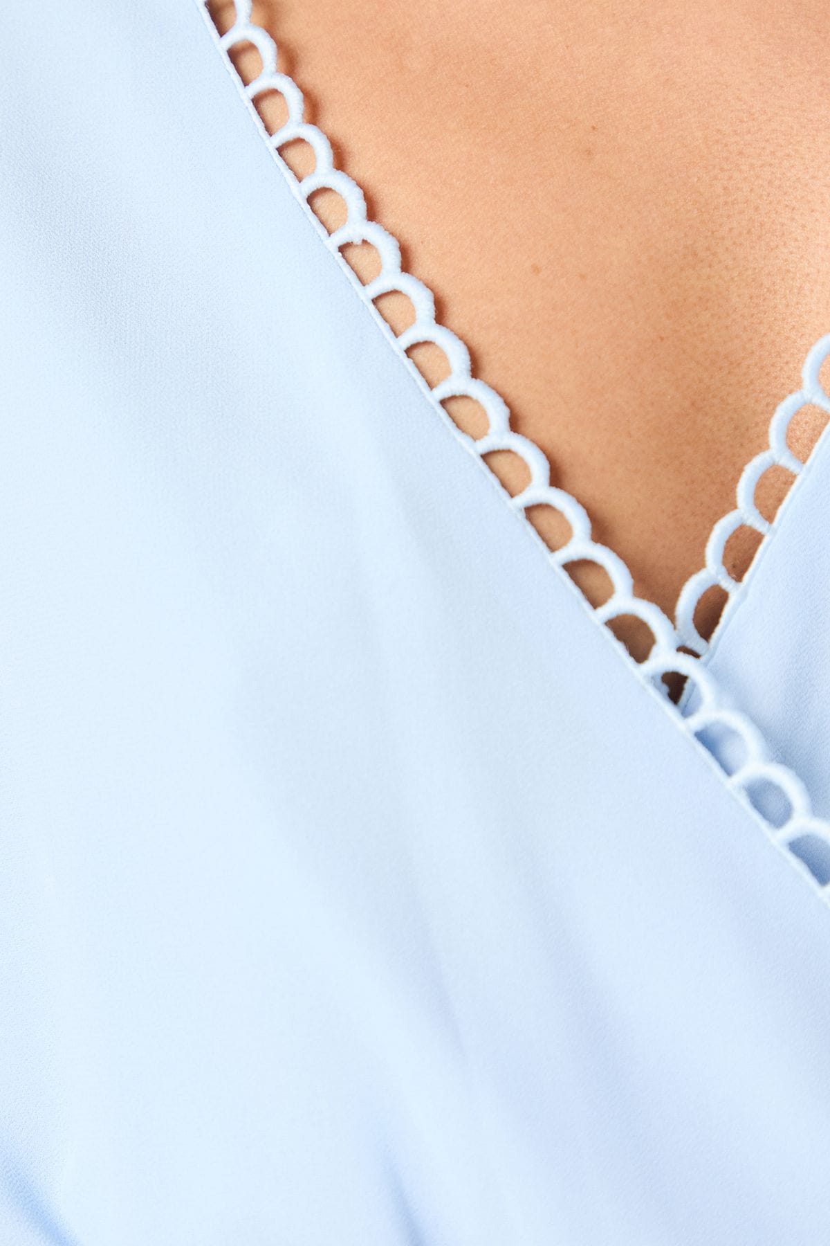 Oasis Petite Occasion Kimono Sleeve Pleated Midi Dress Cornflower Blue image 5