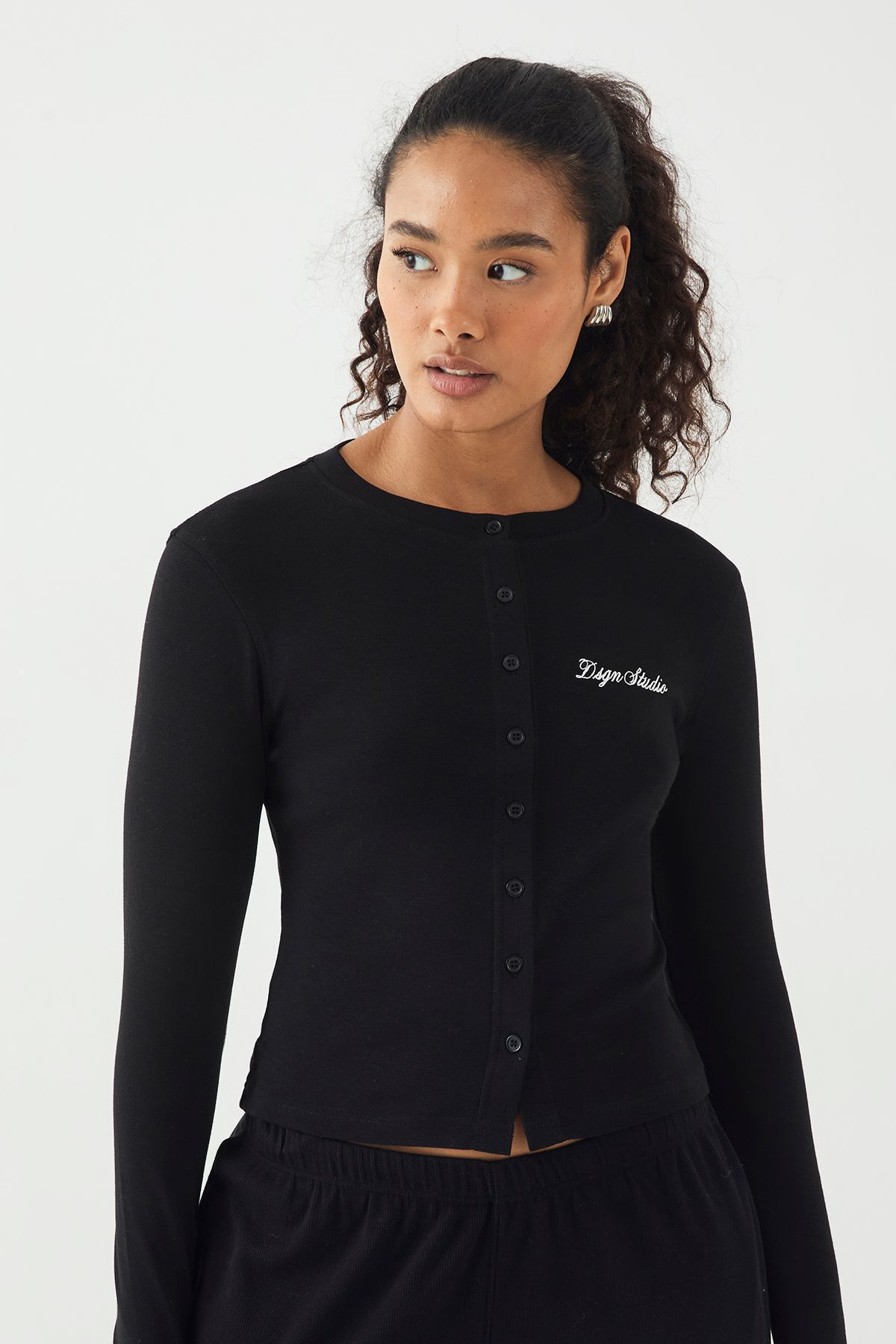 DSGN Studio DSGN Studio Ribbed Script Embroidery Button Through Long Sleeve Top Black image 4
