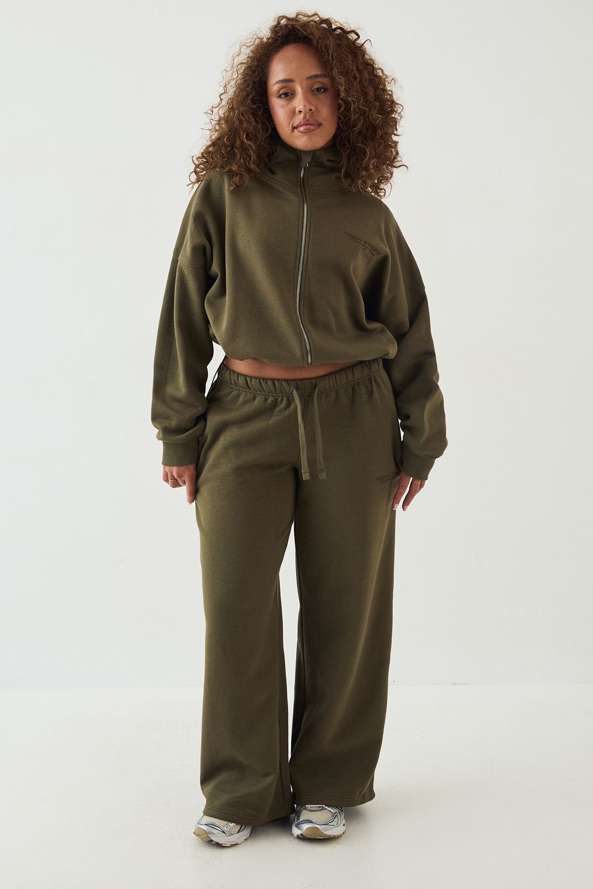 DSGN Studio DSGN Studio Sport Training Club Straight Leg Jogger Green