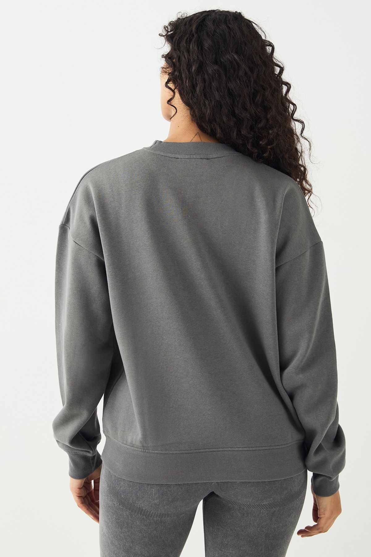 DSGN Studio DSGN Studio Crew Neck Oversized Sweatshirt Charcoal image 2