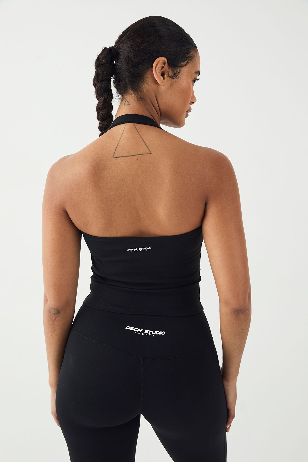 DSGN Studio DSGN Studio Sports Ultra Sculpt Seam Detail Padded Halterneck Top Black image 2
