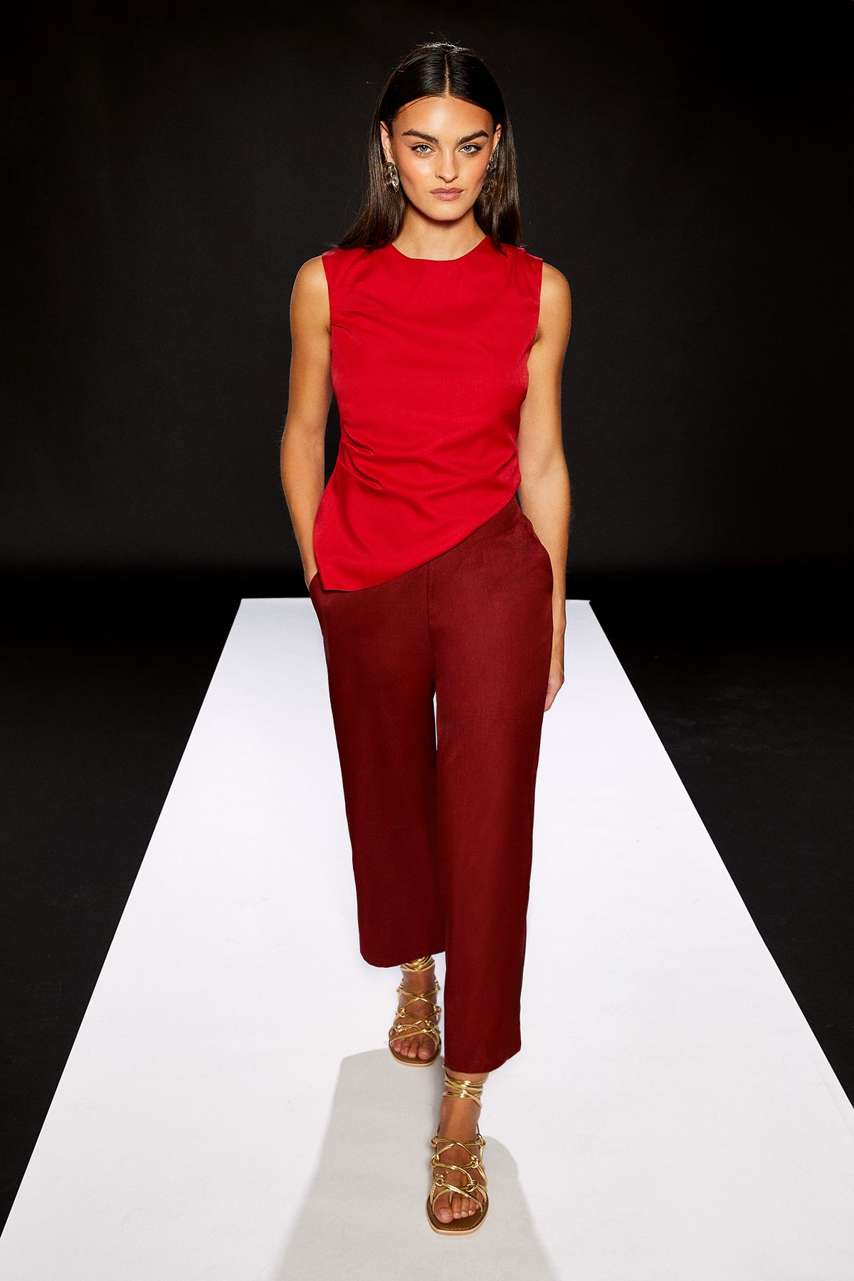 RUNWAY 1.8.1.8 Runway 1.8.1.8 Cropped Trouser Burgundy image 1