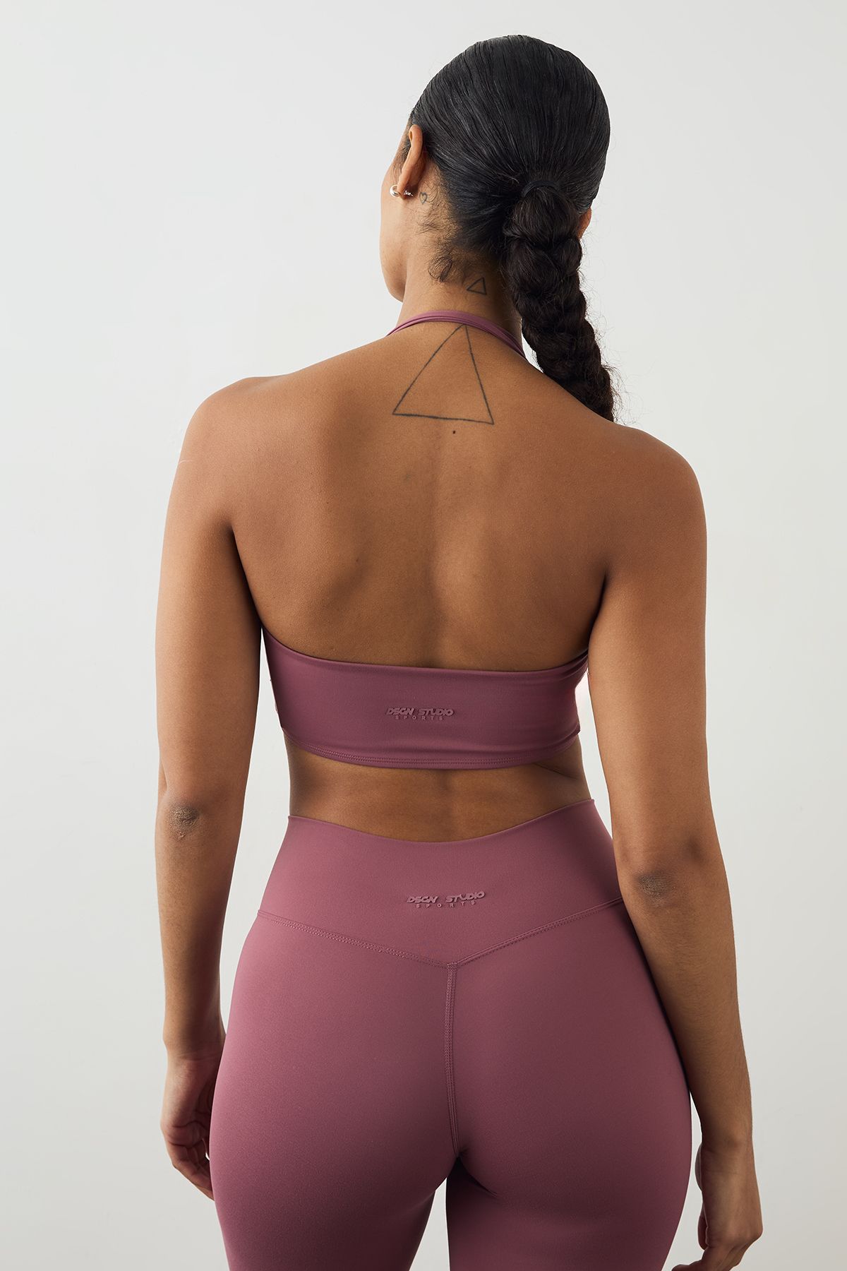 DSGN Studio DSGN Studio Ultra Sculpt Twist Front Light Support Sports Bra Rose image 2