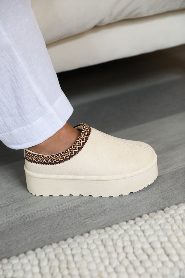 Where's That From 'Freeze' Flatform Embroidered Low Ankle Slipper Boots