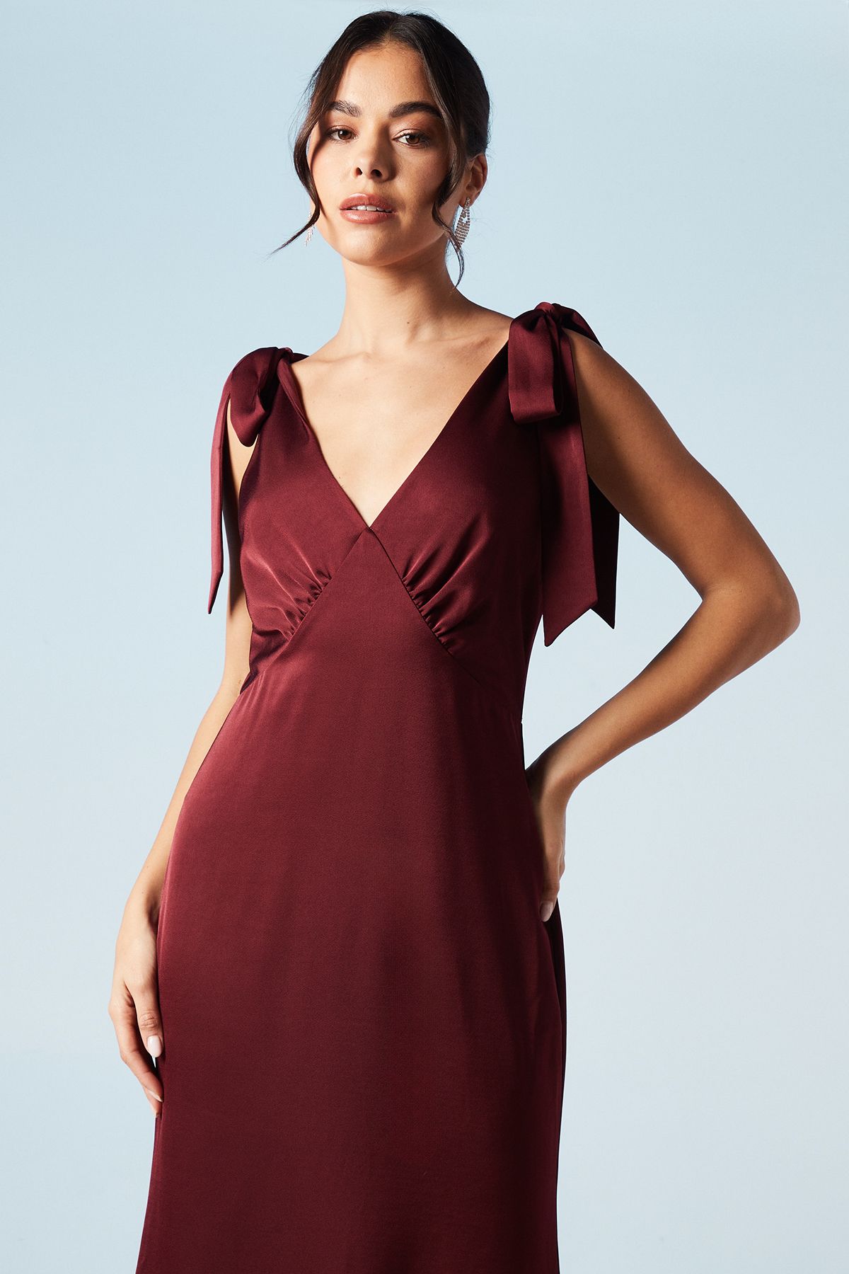 Coast Coast Honoured Satin Back Crepe V Neck Tie Shoulder Maxi Bridesmaid Dress Malbec image 4