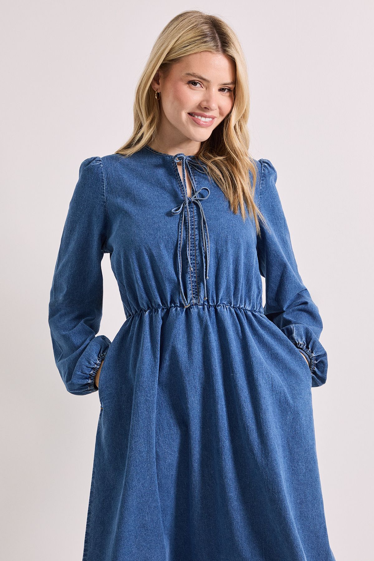 Dorothy Perkins Bow Front Blouson Sleeve Denim Midi Dress Mid Wash image 4