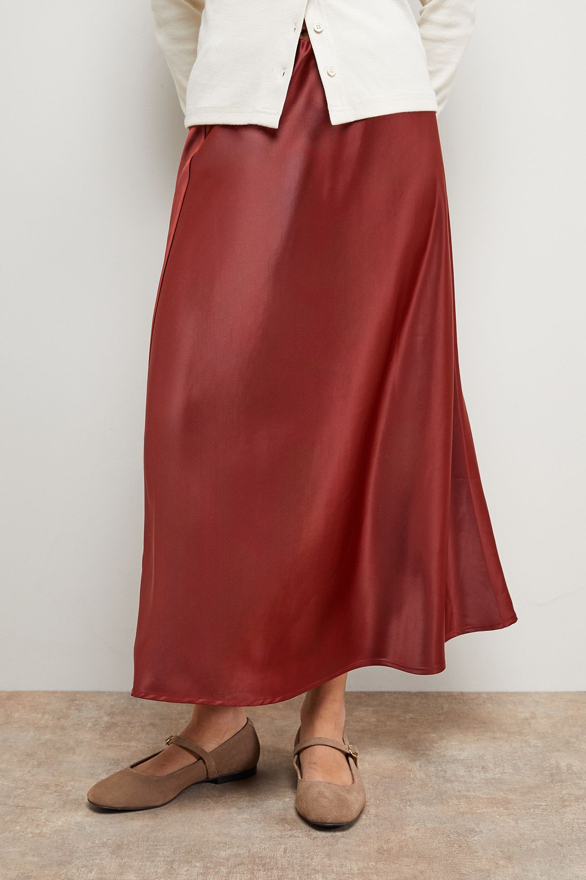 Oasis Petite Satin Bias Cut Midi Skirt Rust image 2