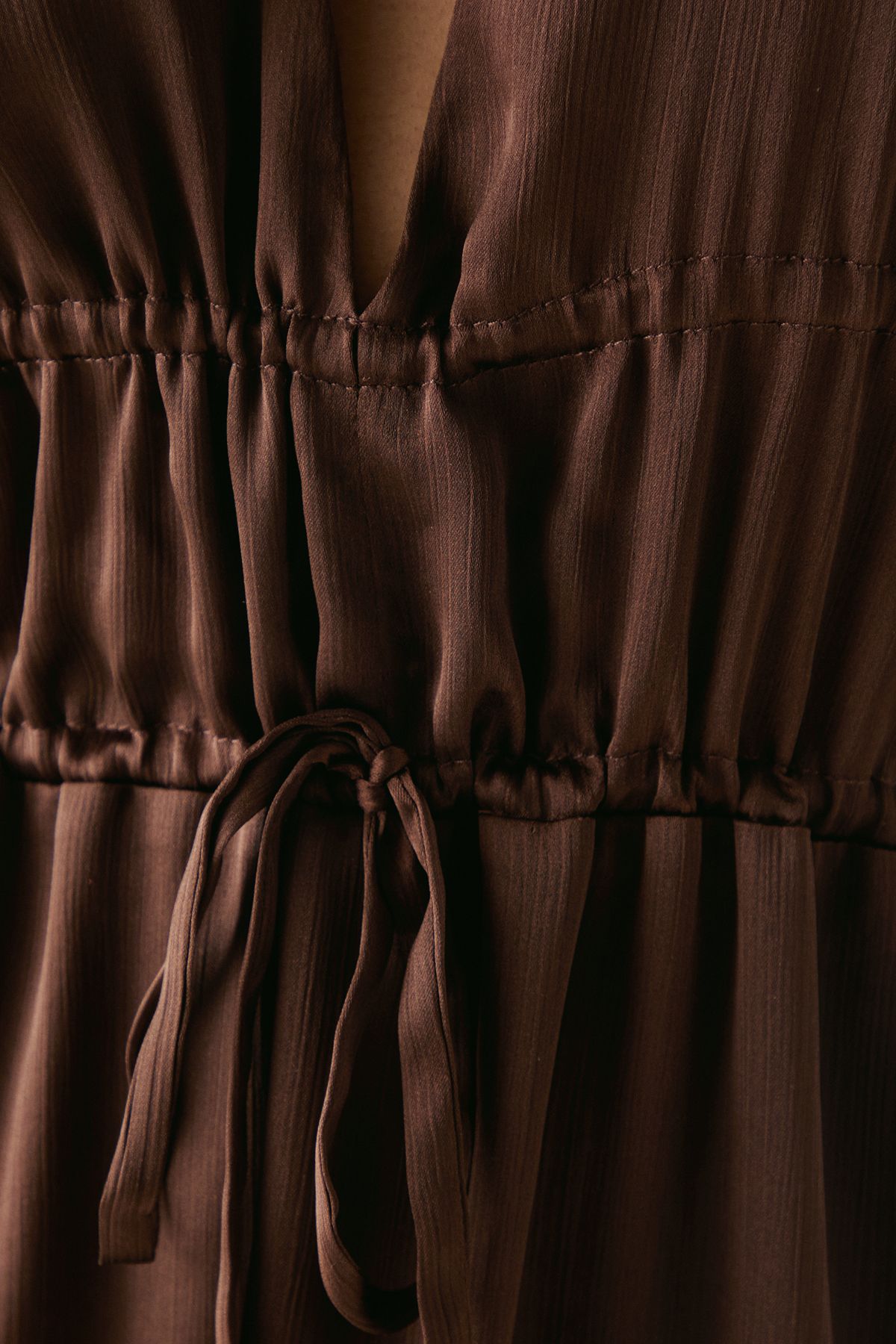 Warehouse Crinkle Satin Halter Drawstring Waist Bias Midi Dress Chocolate image 5