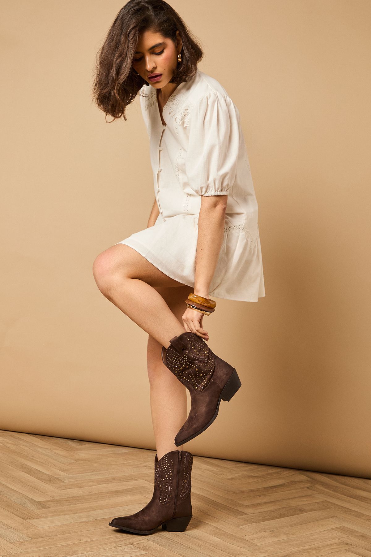 Oasis Jessie Faux Suede Studded Western Cowboy Ankle Boots Chocolate