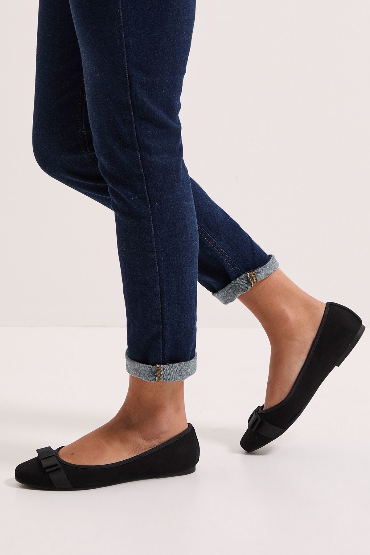 Dorothy Perkins Wide Fit Paris Bow Detail Ballet Pumps Natural Black image 1