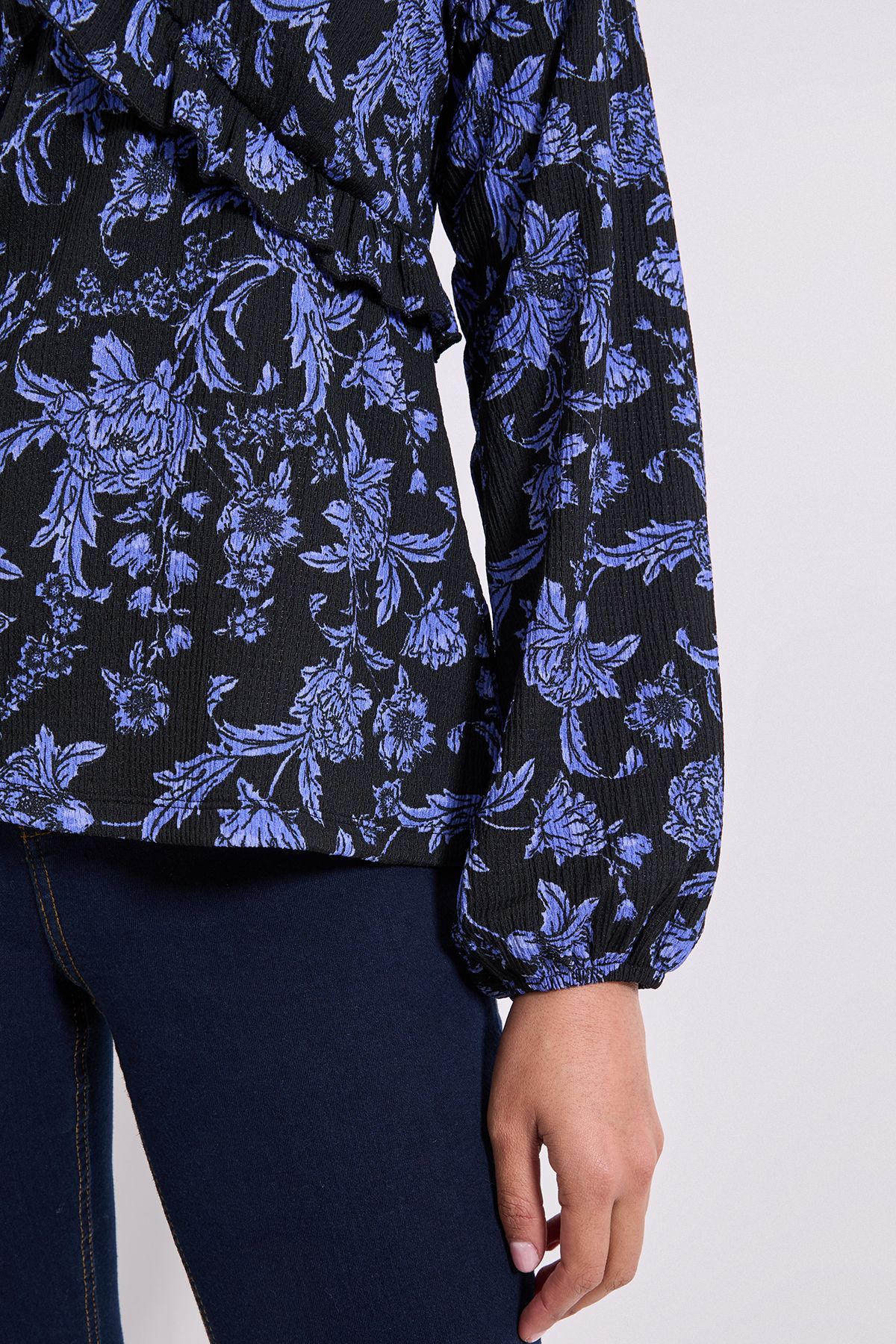 Dorothy Perkins Blue Floral Empire Seam Frill Detail Printed Jersey Top Blue image 4