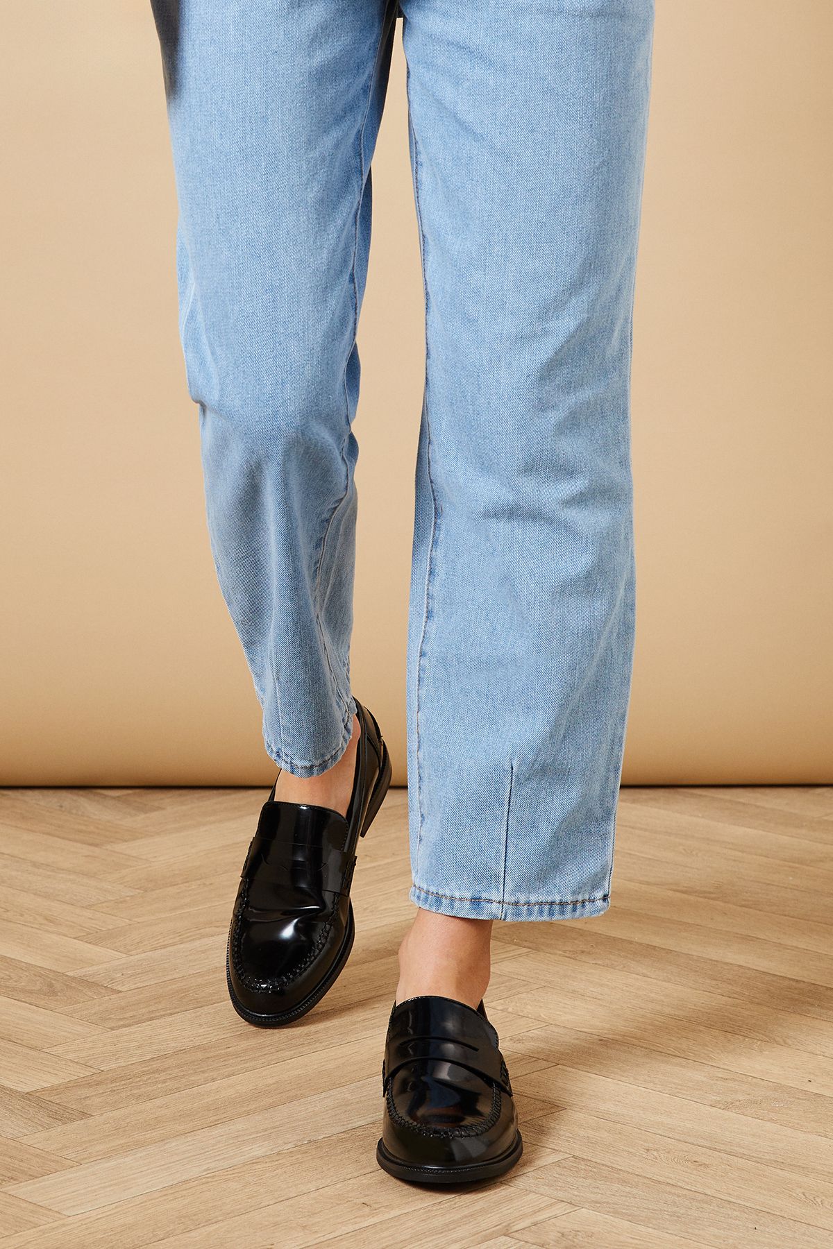 Oasis Dwona Patent Penny Smart Loafers True Black image 2