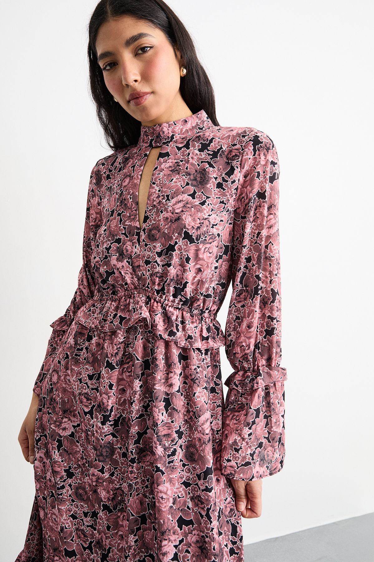 Warehouse Chiffon Shirred Frill Detail High Neck Midi Dress Chocolate image 2