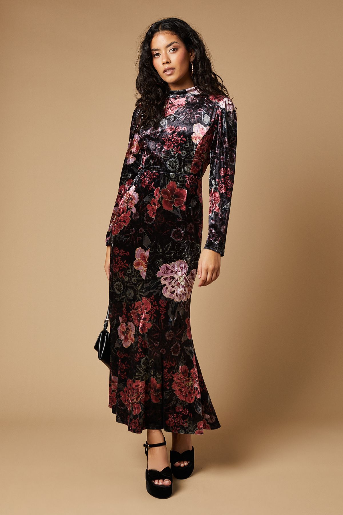 Oasis Petite Printed Velvet Open Back Midaxi Dress Black image 1