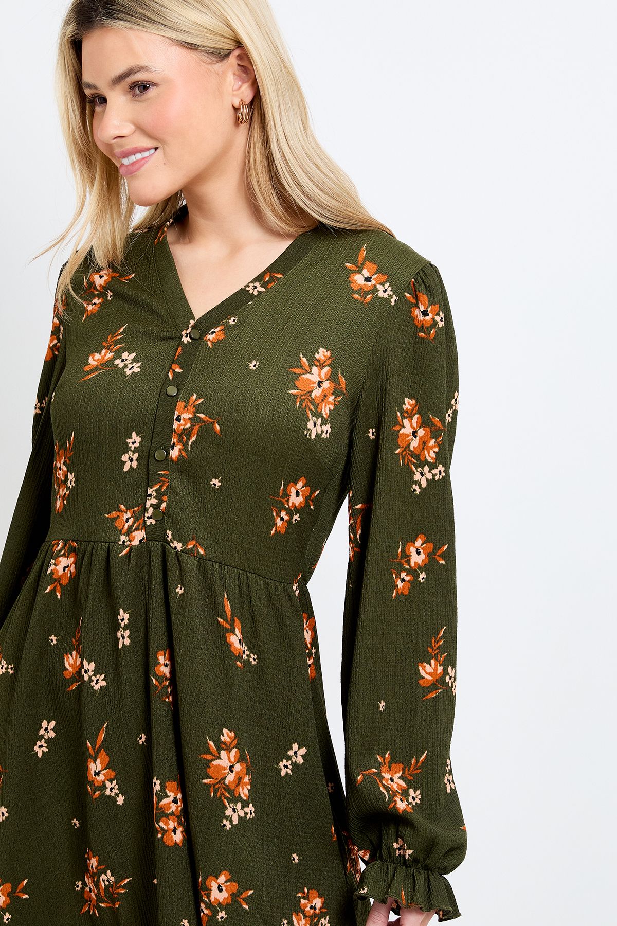 Dorothy Perkins Petite Floral Button Detail Blouson Sleeve Jersey Mini Dress Floral image 2