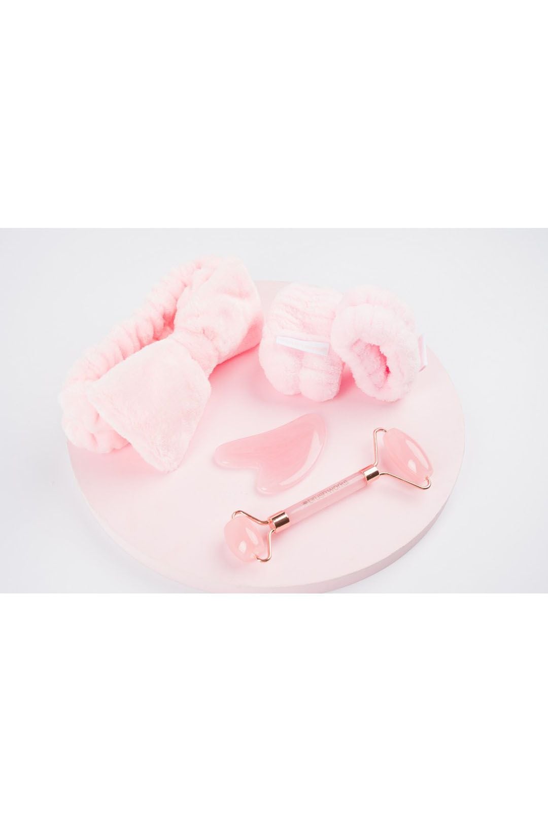 Brushworks Pamper & Glow Set Multi image 3