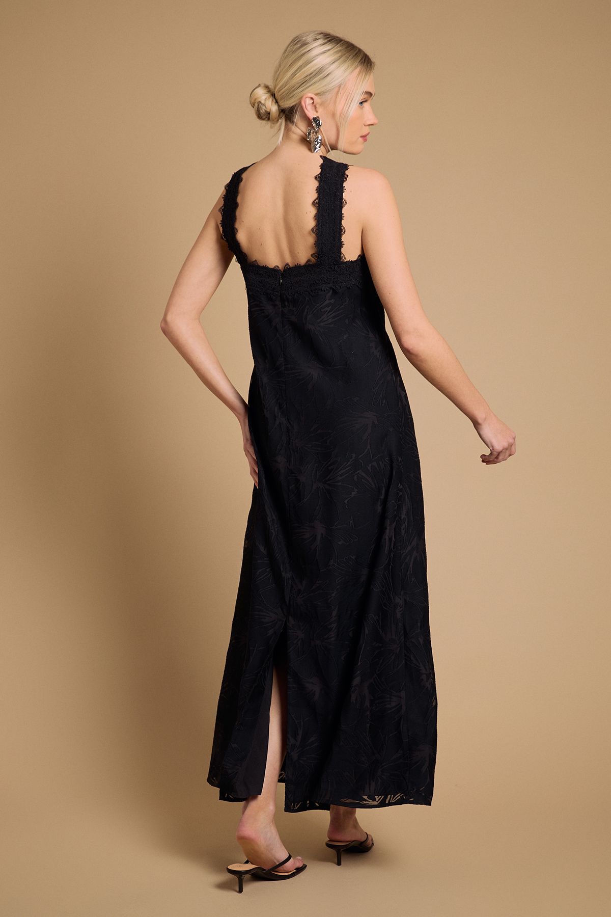 Oasis Halterneck Maxi Dress Black image 3