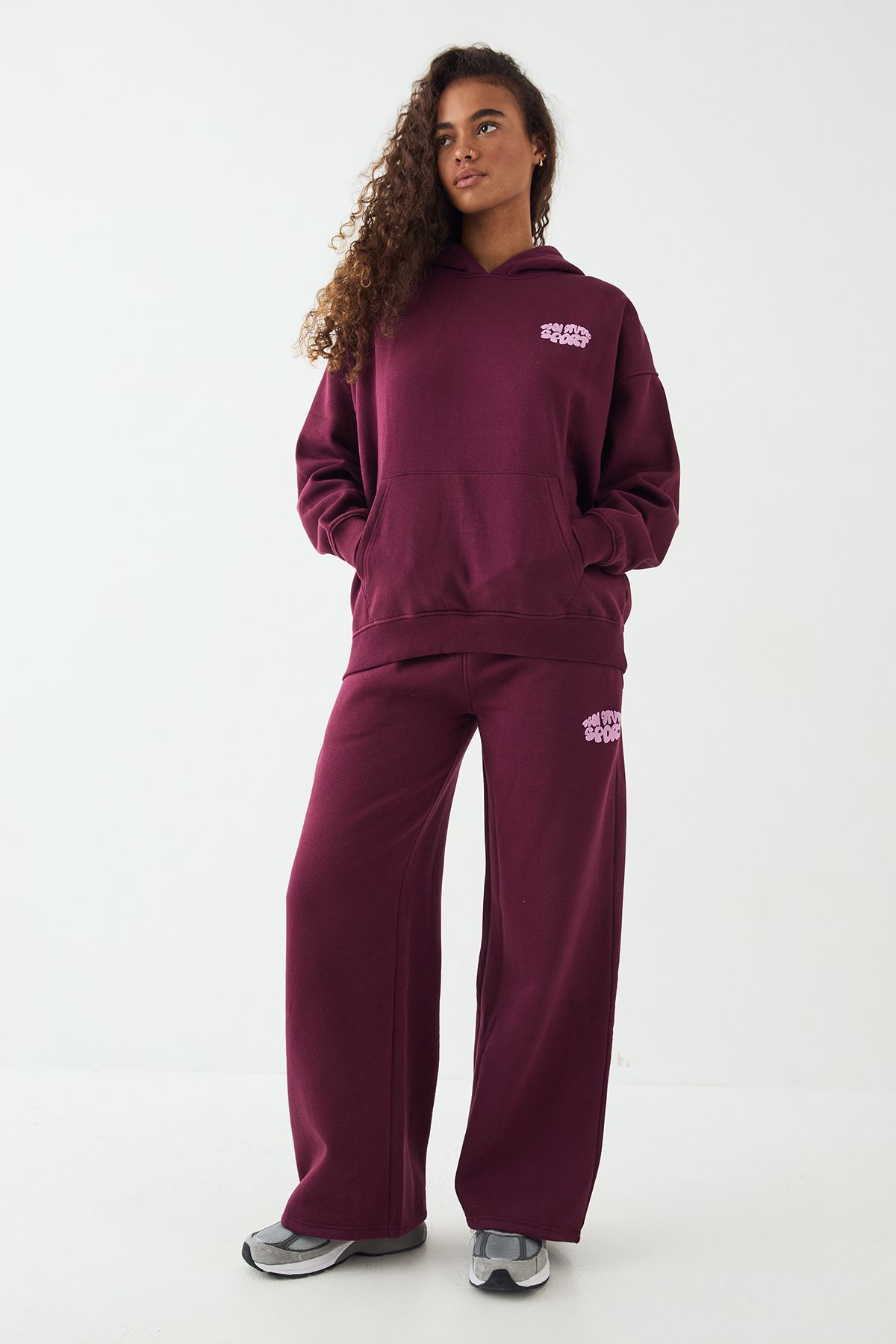 DSGN Studio DSGN Studio Sport Bubble Straight Leg Jogger Plum image 1