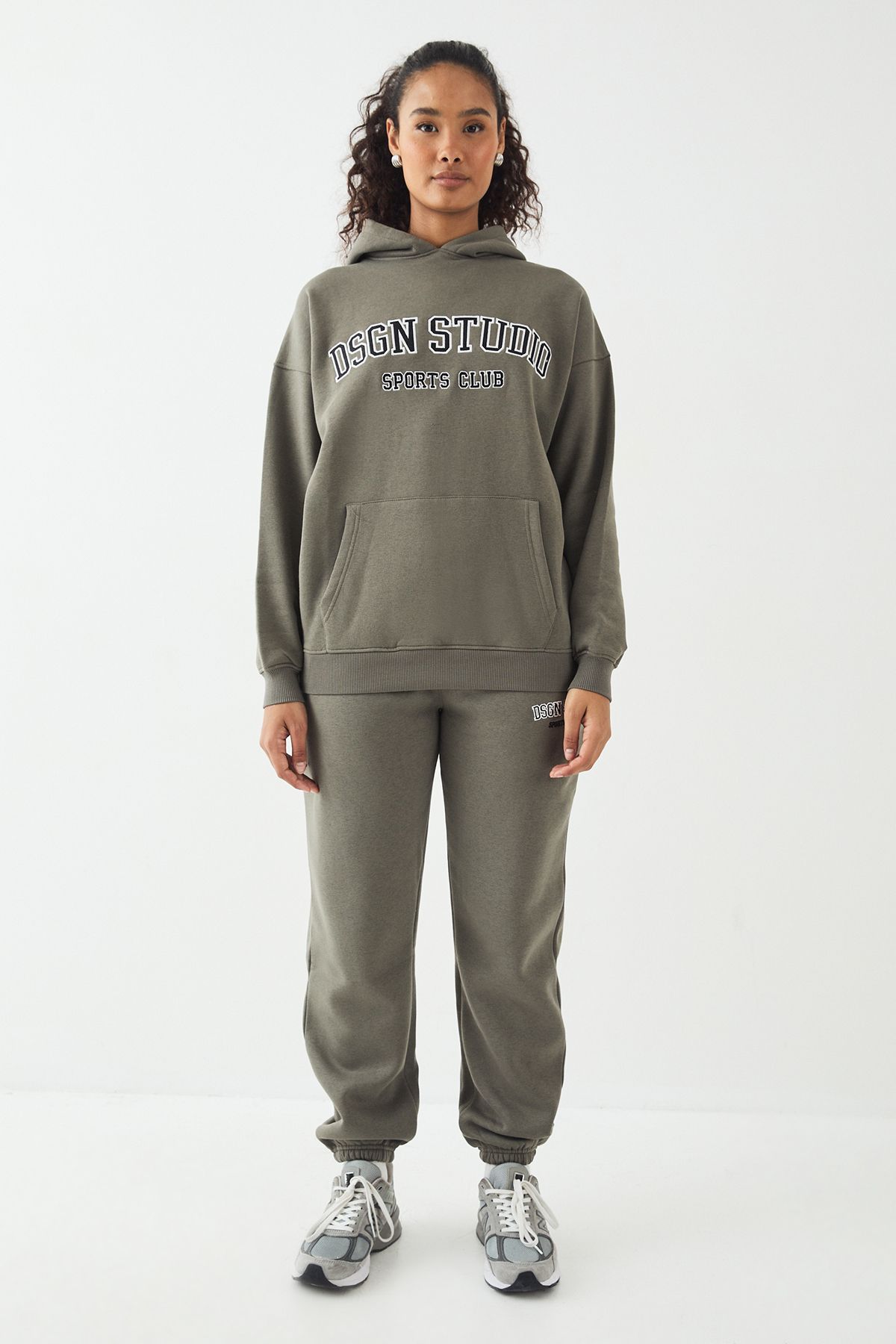 DSGN Studio DSGN Studio Applique Oversized Hoodie Khaki image 5