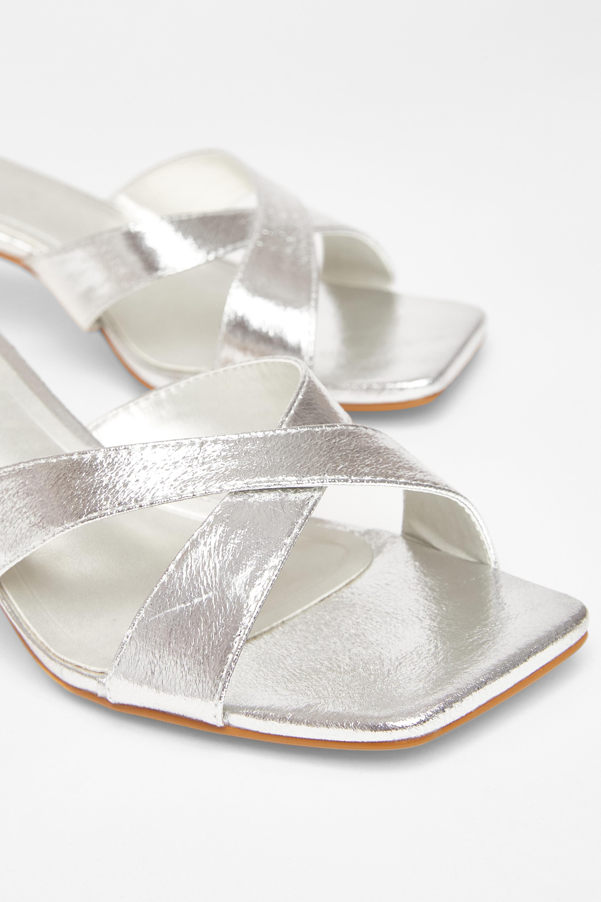 Quiz Silver Wide Fit Cross Strap Mule Heels image 4