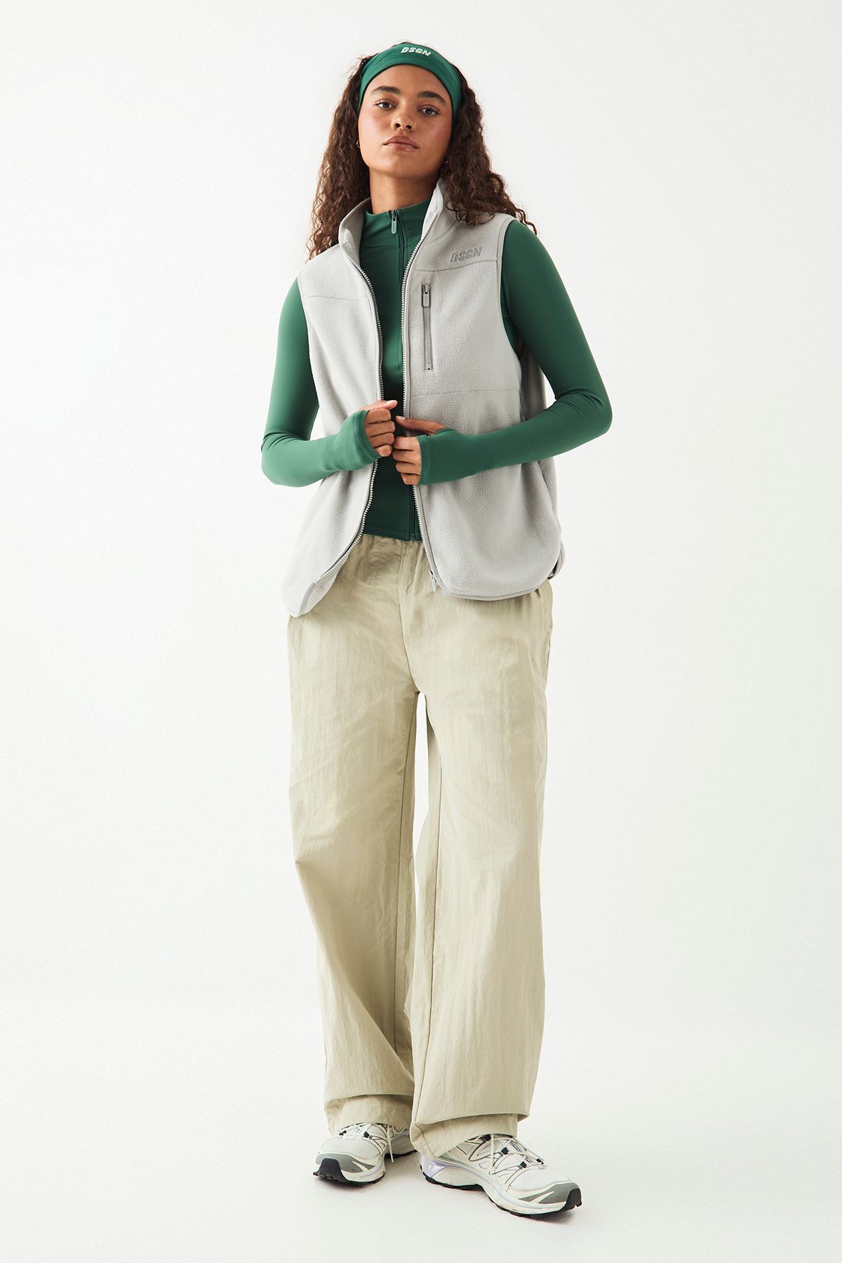 DSGN Studio DSGN Studio Sport Polar Fleece Pocket Detail Gilet Ice Grey image 3