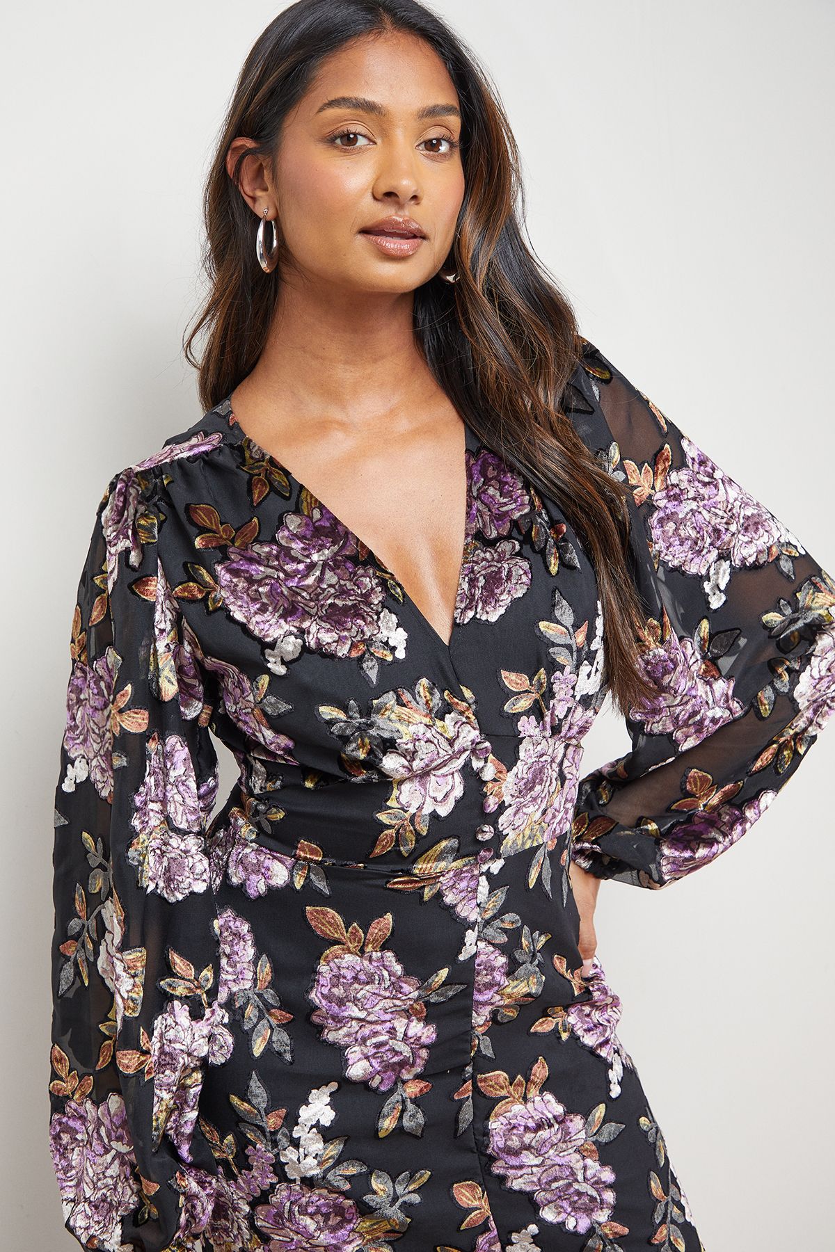 Oasis Devore V Neck Puff Sleeve Midi Tea Dress Floral image 4