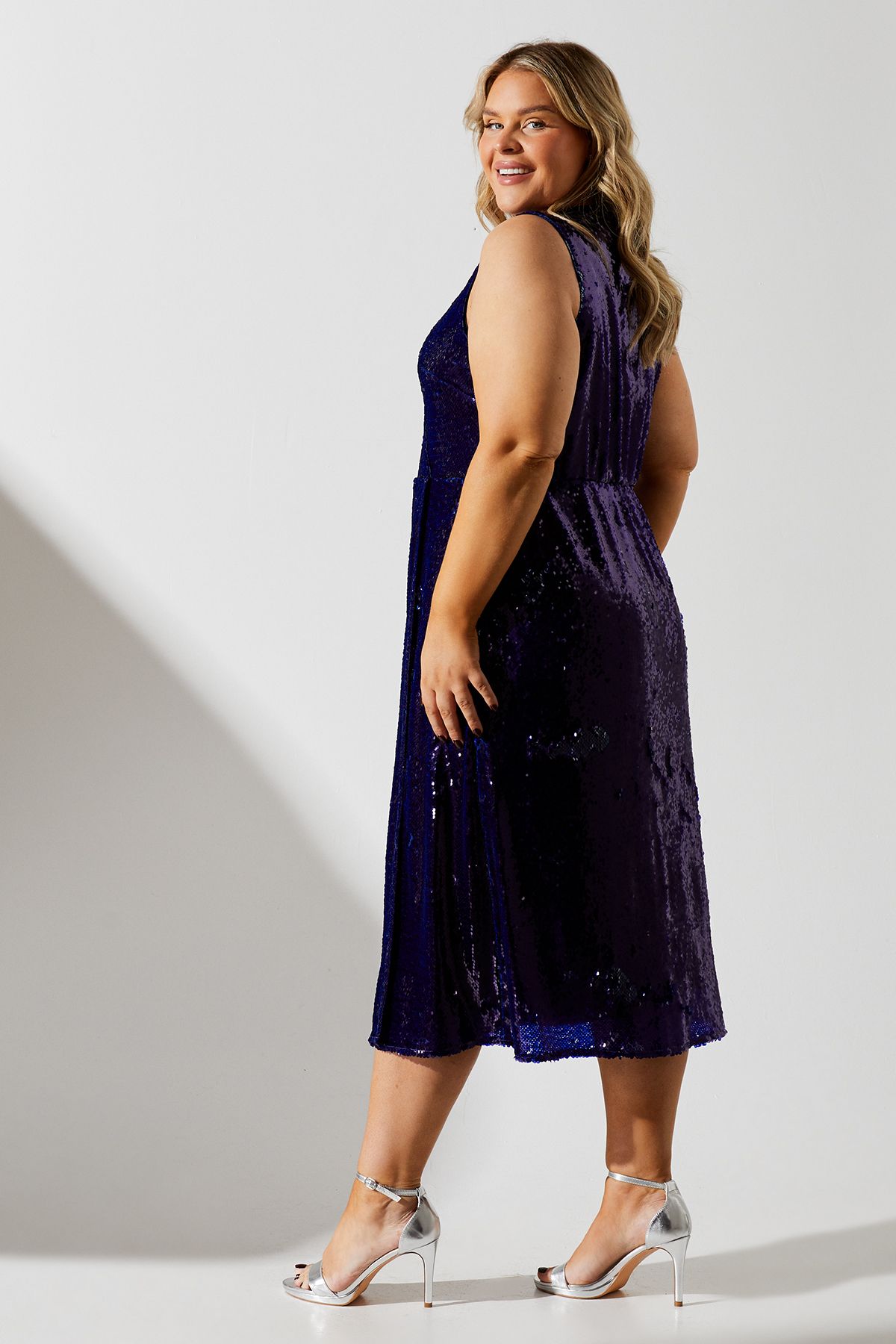 Coast Plus Sequin Pleated Midi Dress Navy image 3