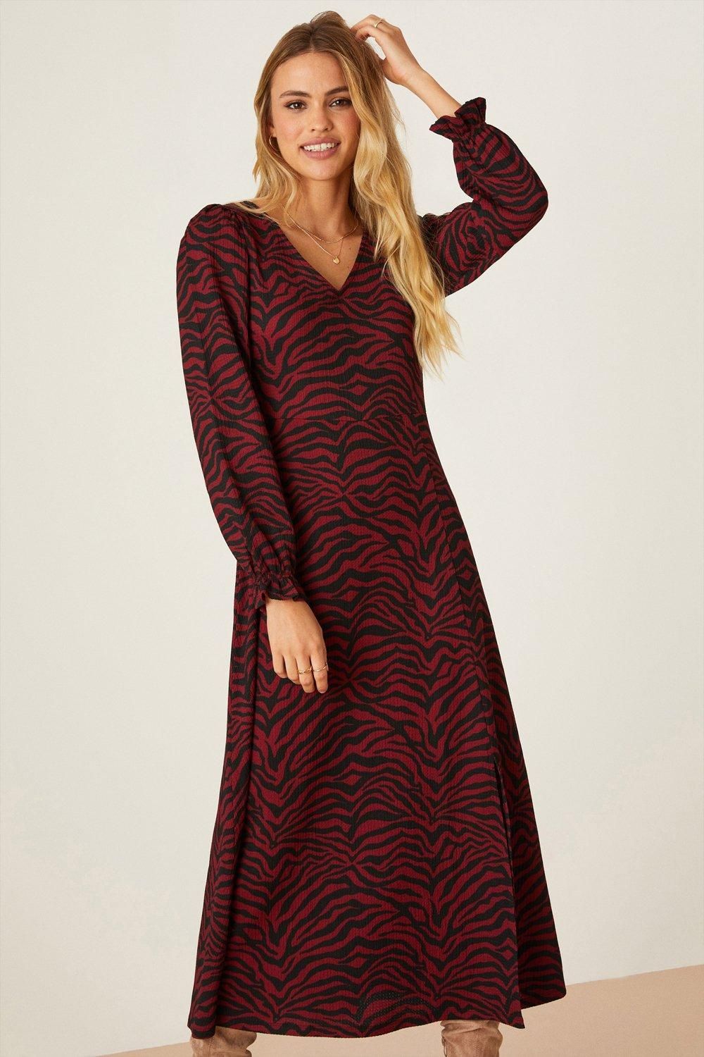 Dorothy Perkins Berry Zebra V Neck Midi Dress Berry image 2