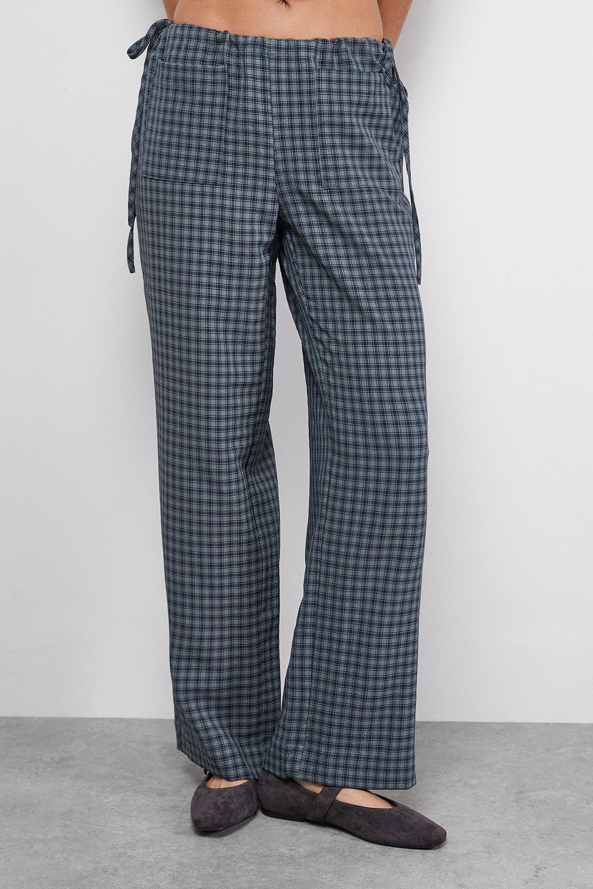 Warehouse Green Check Mid Rise Tie Side Pocket Trouser Green image 1