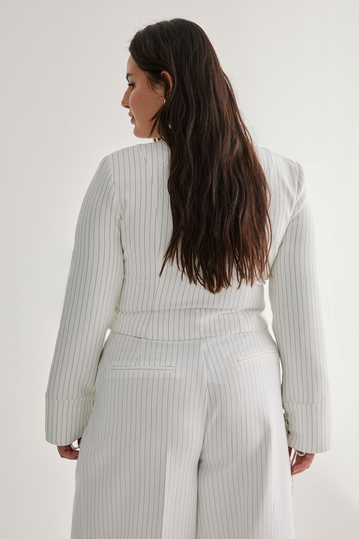 NastyGal Plus Tailored Lace Front  Pinstripe Jacket Ivory image 4