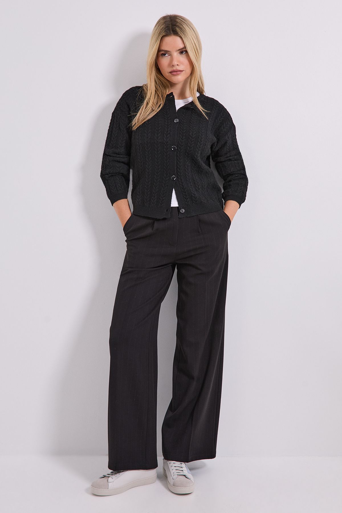 Dorothy Perkins Mini All Over Cable Knit Cardigan Black image 4