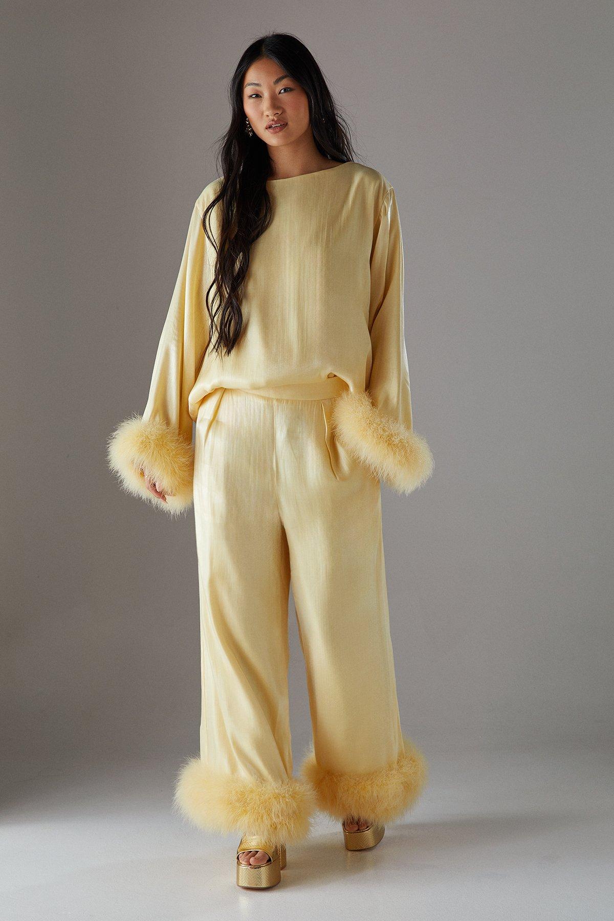 Warehouse Petite Premium Iridescent Feather Cuff Wide Leg Trouser Lemon image 3