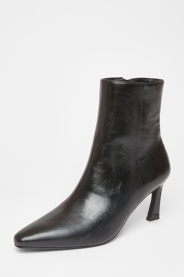 Quiz Black Flared Heel Ankle Boots