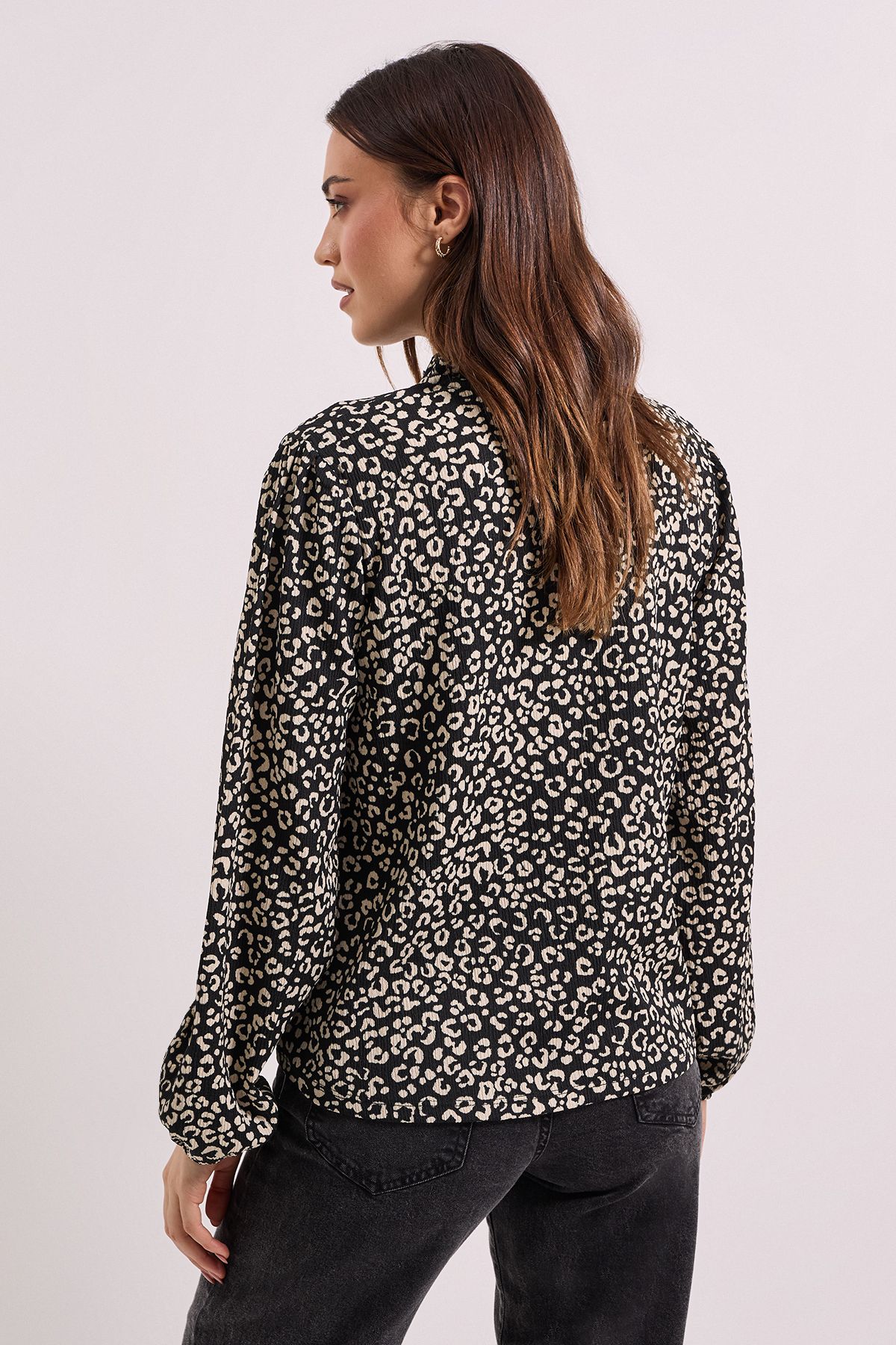 Dorothy Perkins Mono Animal Tie Neck Detail Blouson Sleeve Jersey Top Mono image 3