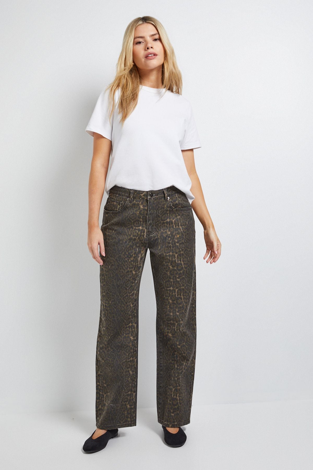 Dorothy Perkins Leopard Tapered Straight Denim Jean Leopard image 4