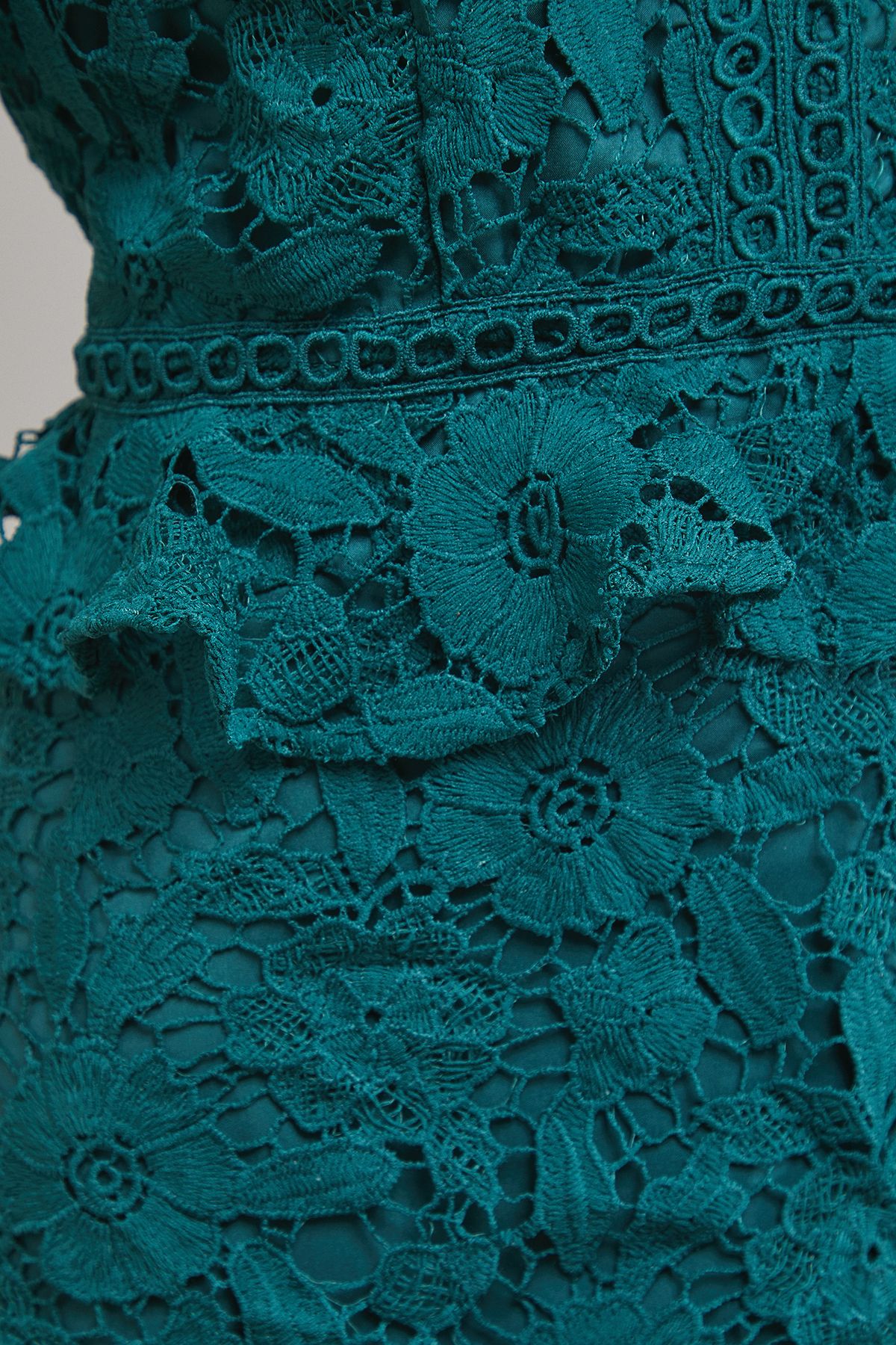 Oasis Lace Trim Detail Frill Sleeve Mini Dress Green image 5