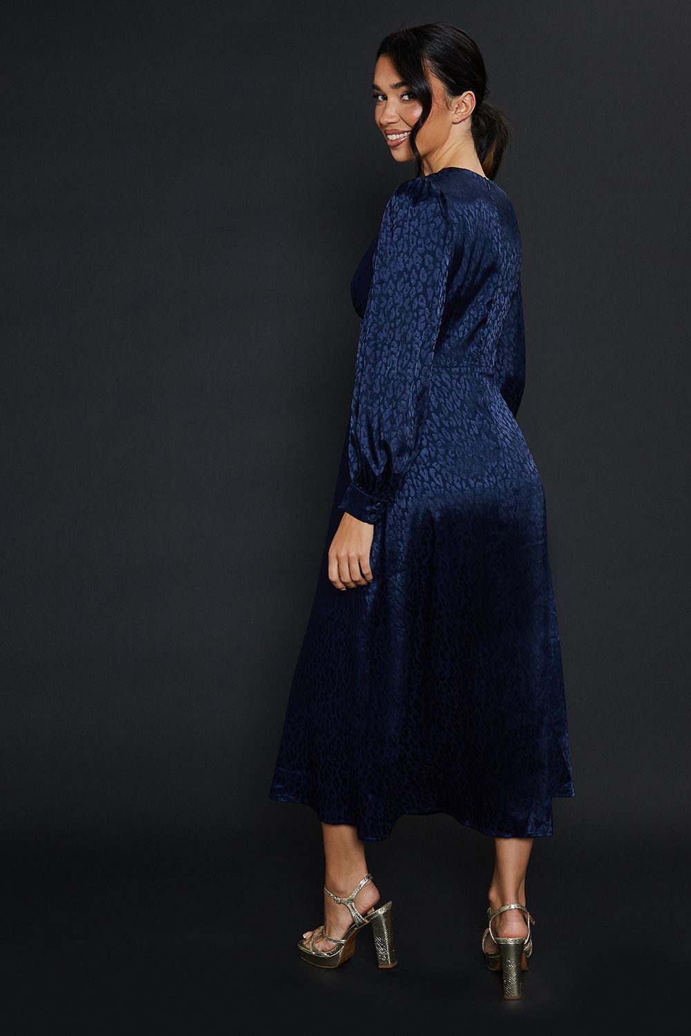 Dorothy Perkins Satin Animal Jacquard Empire Long Sleeve Midi Dress Navy image 3