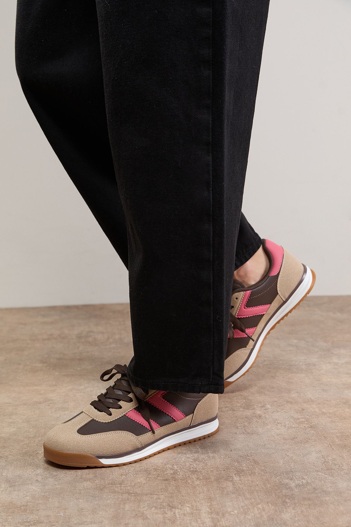 Oasis Ingrid Mixed Material Lace Up Trainers Brown