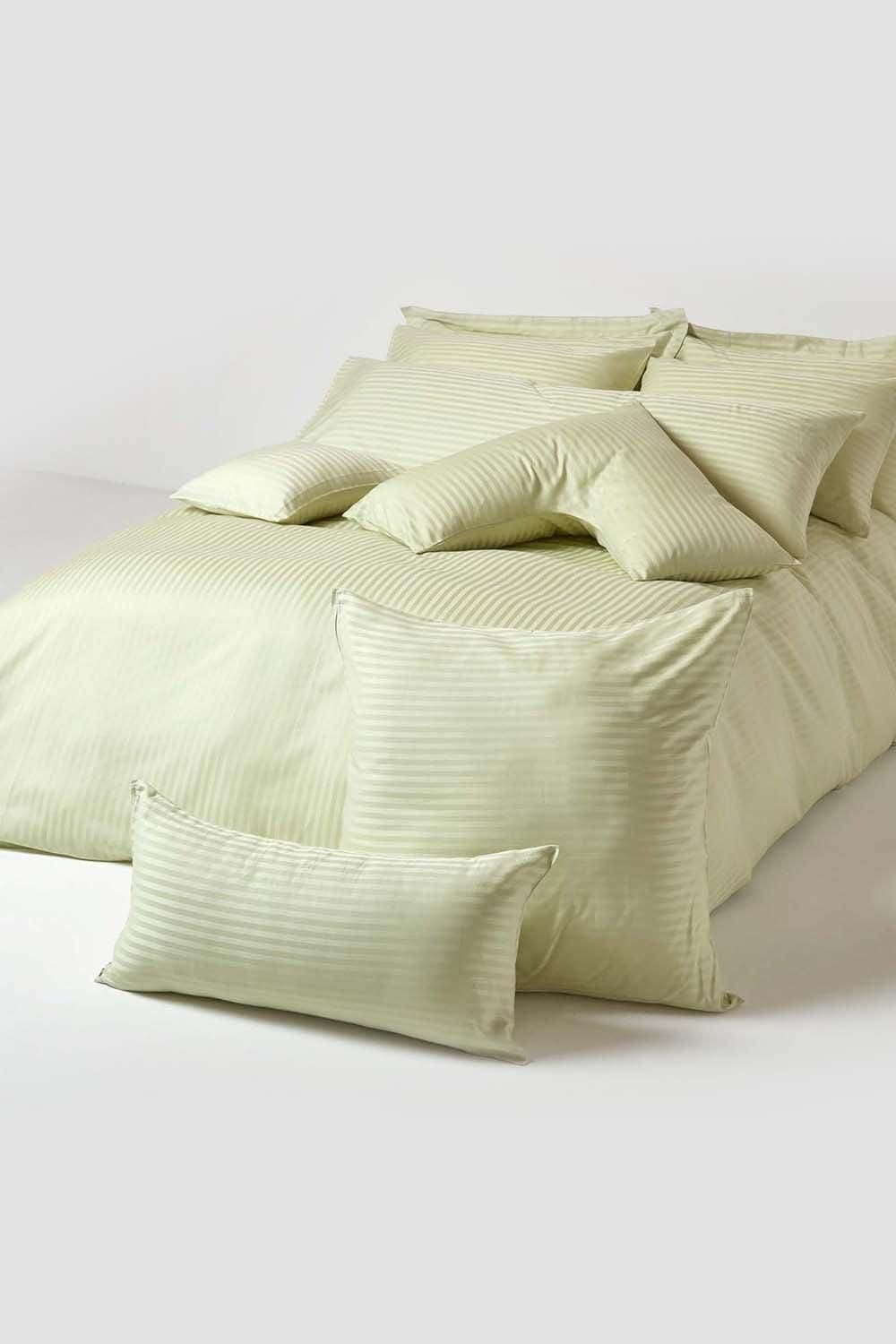 Homescapes Egyptian Cotton Satin Stripe Oxford Pillowcase 330 TC image 5