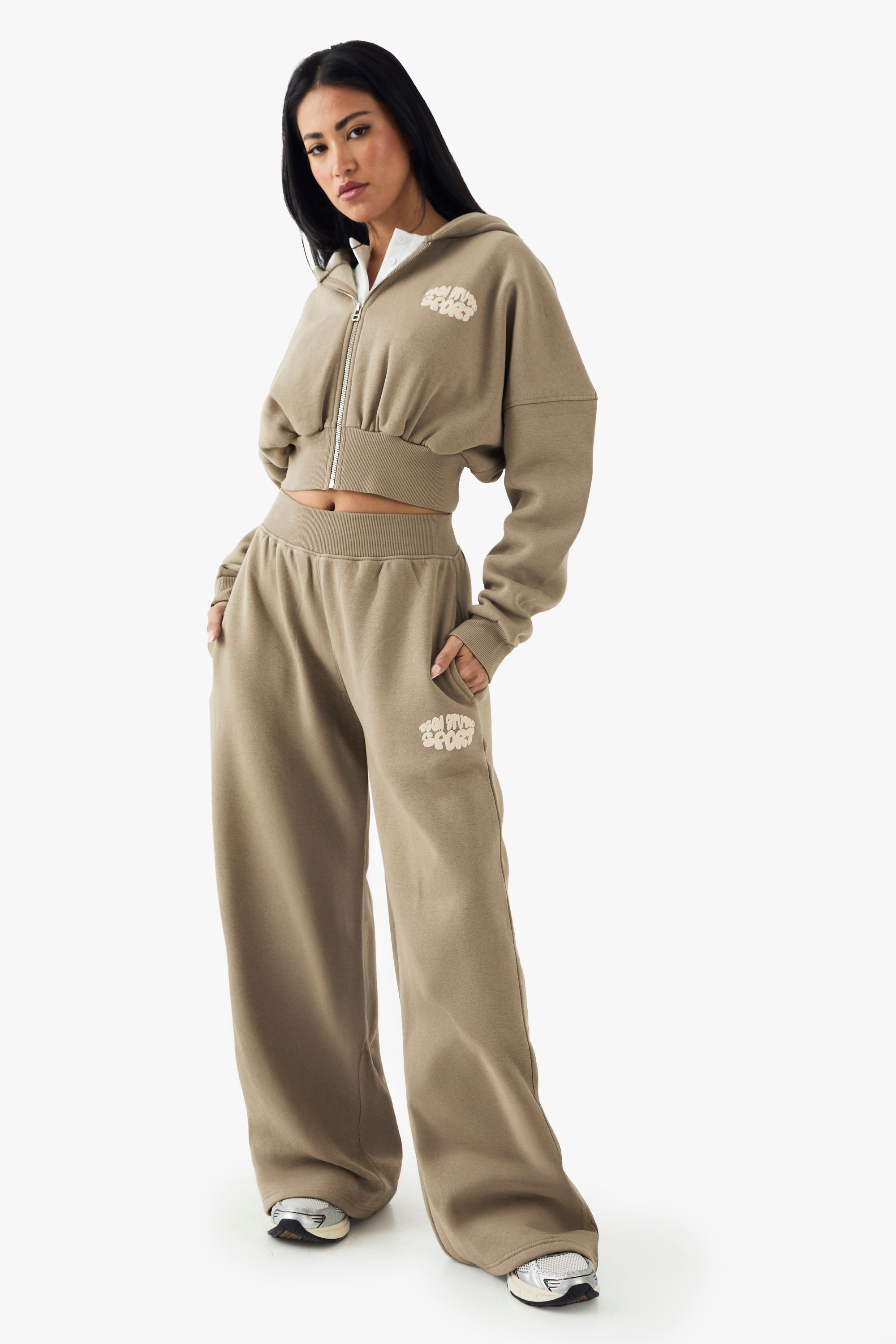 DSGN Studio DSGN Studio Sport Bubble Slogan Straight Leg Jogger Washed Khaki image 3