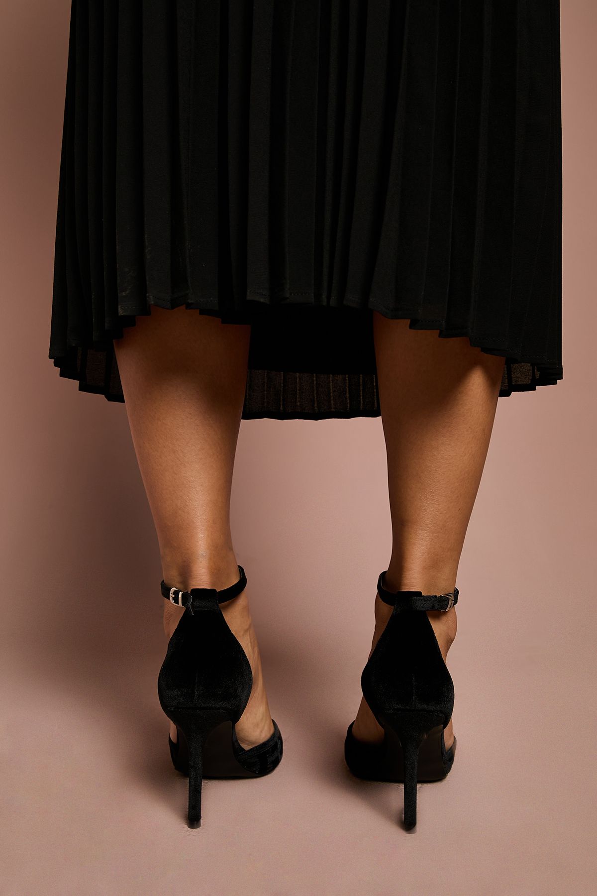 Coast Sophia Velvet & Mesh Detail high Stiletto Heel Court Shoes Black image 4