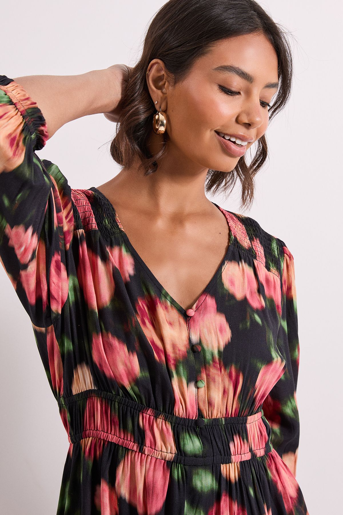 Dorothy Perkins Floral Shirred Detail Blouson Sleeve Midi Dress Floral image 4