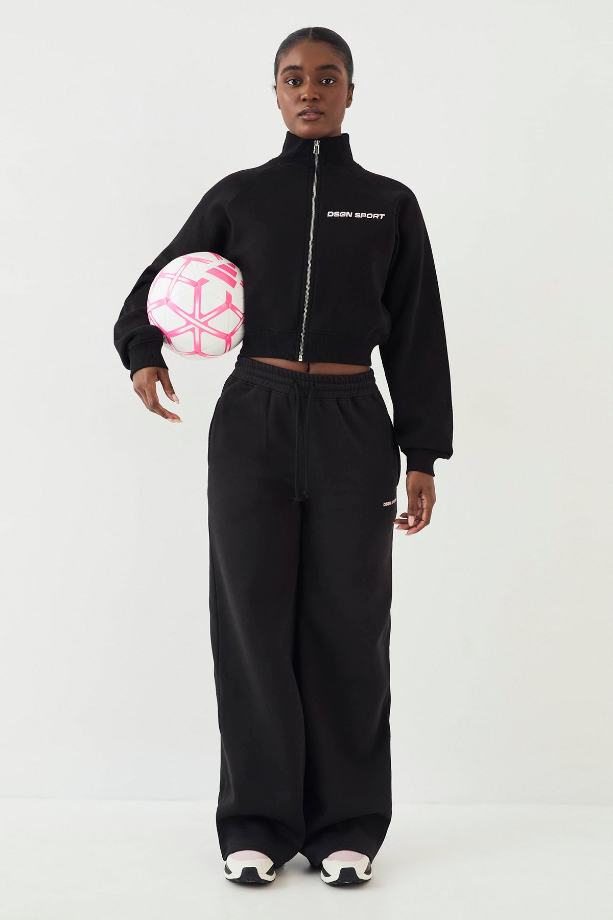 DSGN Studio DSGN Studio Sport Straight Leg Jogger Black image 5